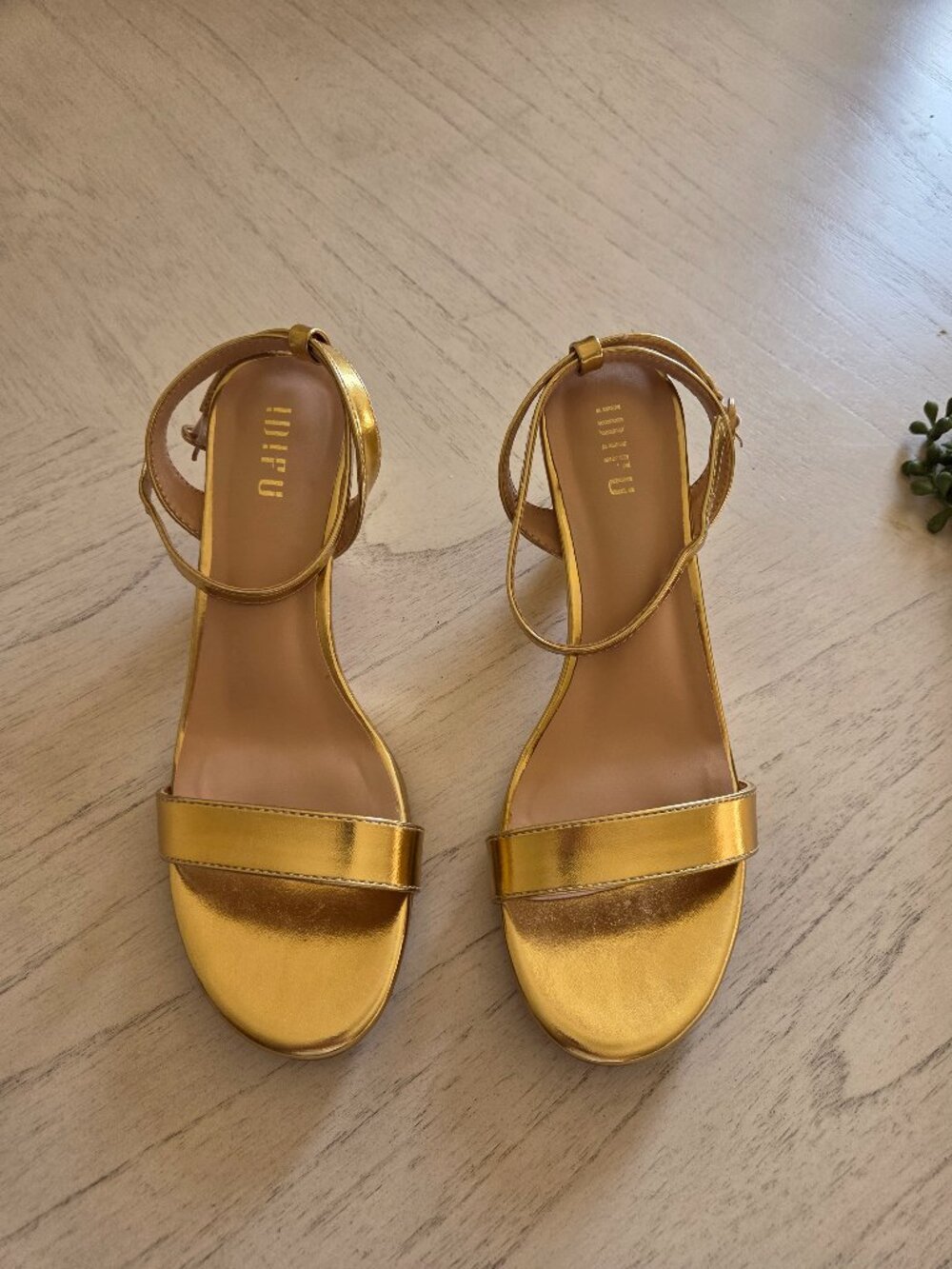 IDIFU Women's Kitten Heel Sandals (Gold) Size 9.5